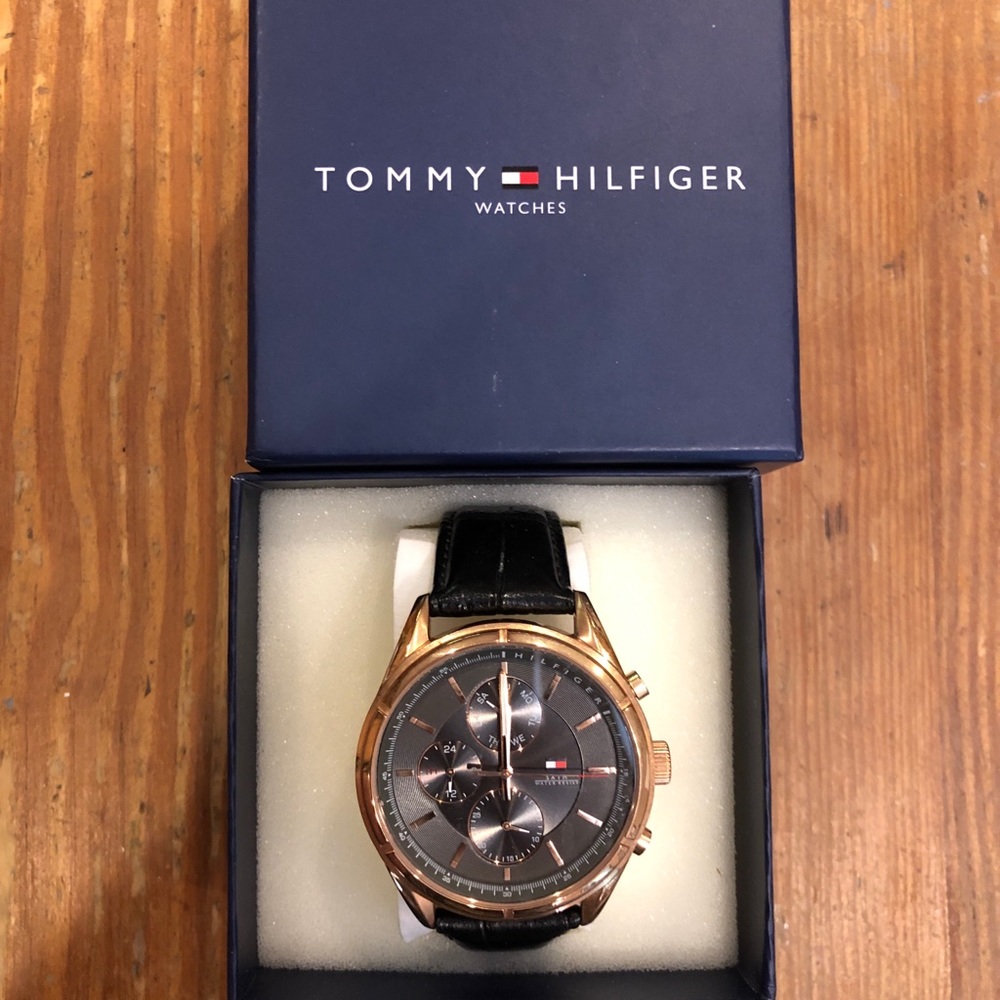 Tommy Hilfiger Men’s Leather Watch